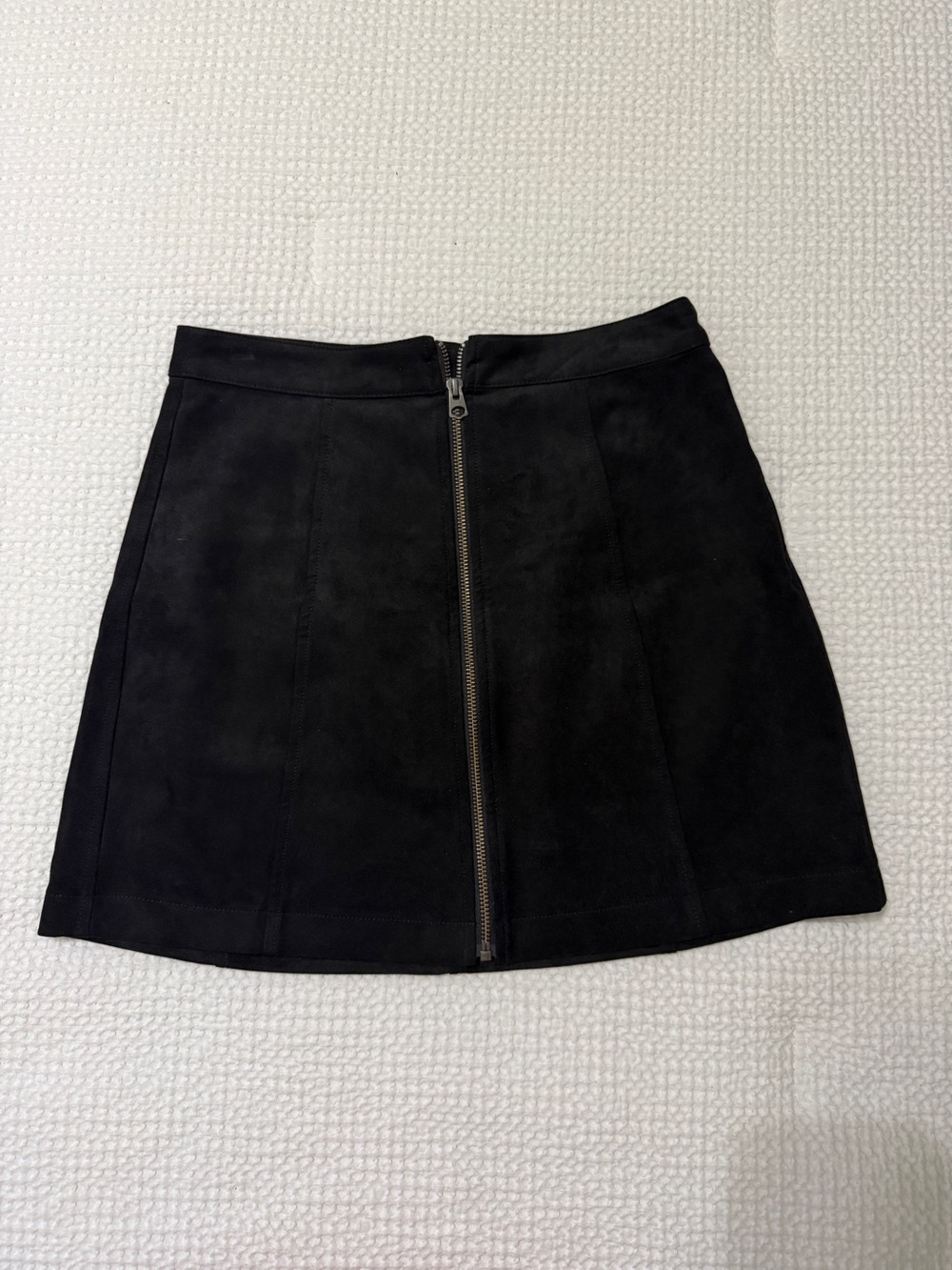 Wilfred Black Suede Front-Zip Mini Skirt